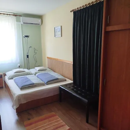 Liliom Apartment Gyula