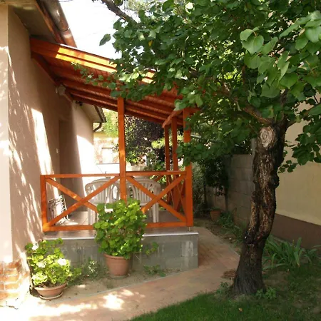 Liliom Appartamento Gyula